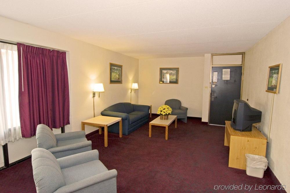 Hotel Days By Wyndham Valdosta/near Mall 3*
